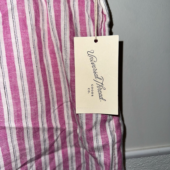 NWT! Women's Universal Thread Shorts, XL, Pink & White, Bermuda - Picture 3 of 7